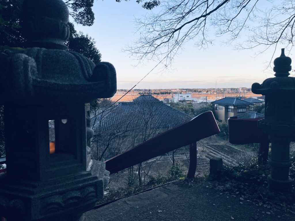 実家近くのお神社。ここでモントレー旅行の話が具体的になった。